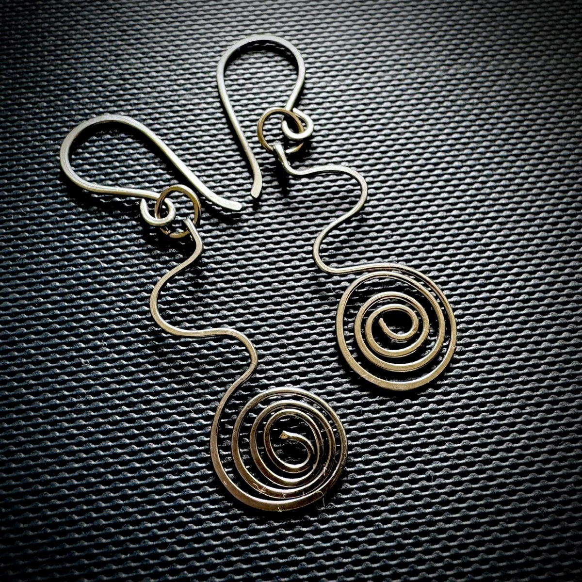 Visací ocelové náušnice Spiral