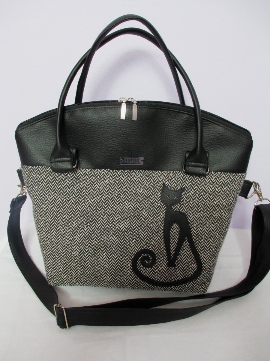 Kabelka s aplikací kočky