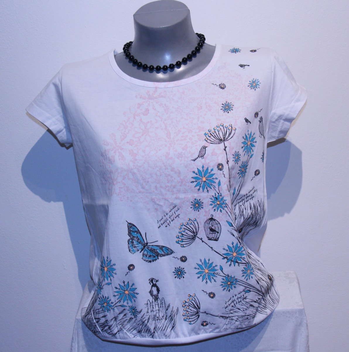 Bílé - kytičkové 