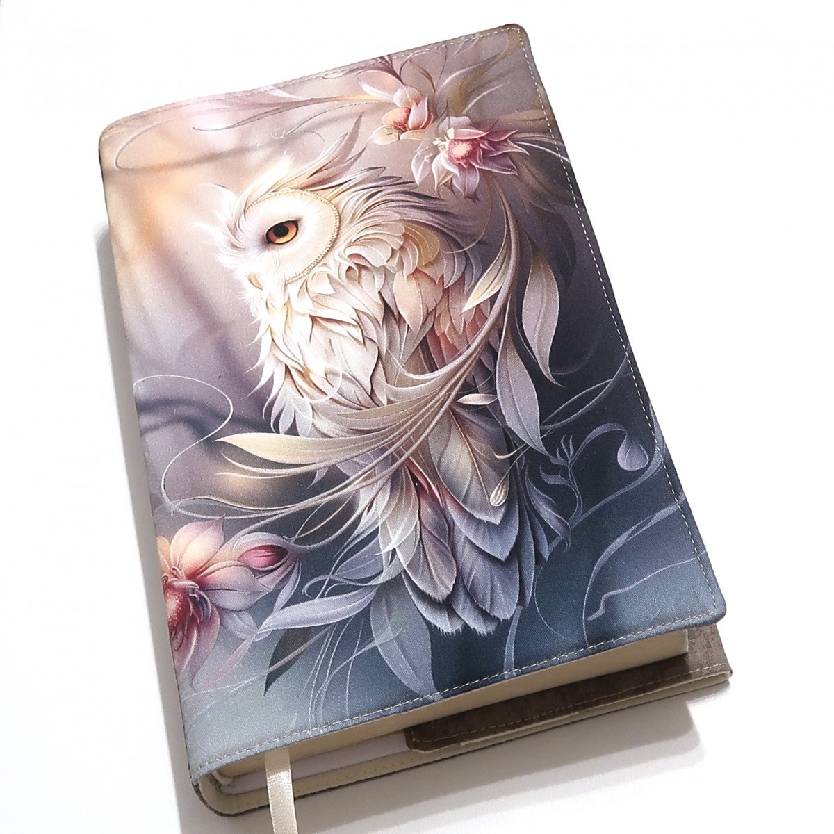 SOVA  -  nastavitelný obal na knihu