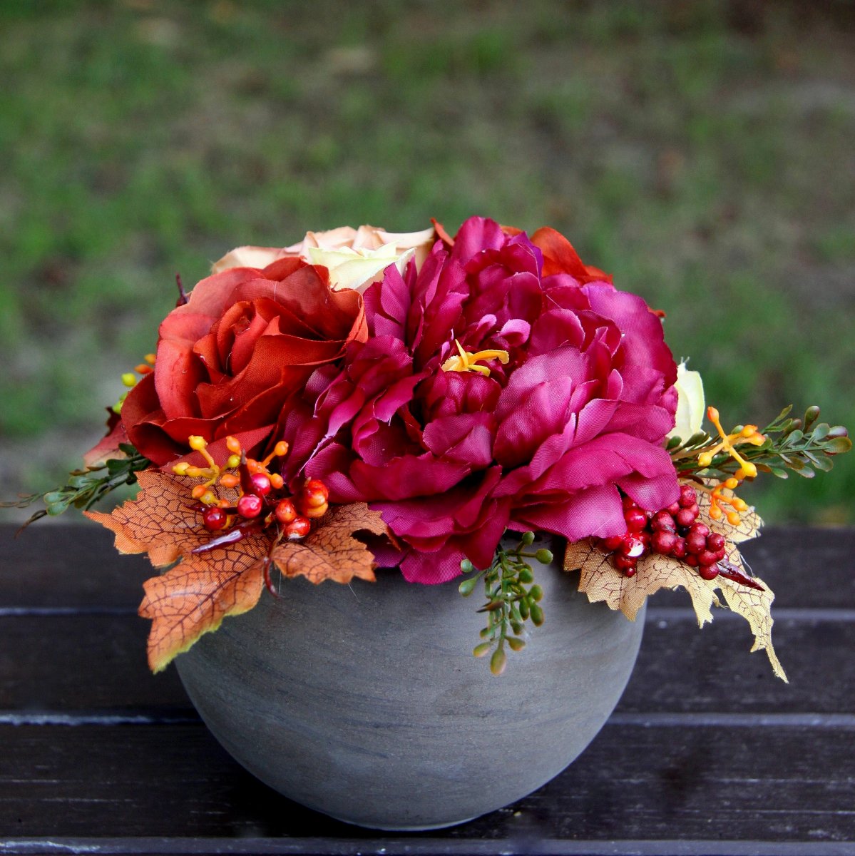 Čarovný podzim_kytice v šedé kouli do sady