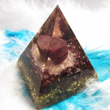 Orgonit Pyramida 6x6cm, Oheň očisty & Vášně