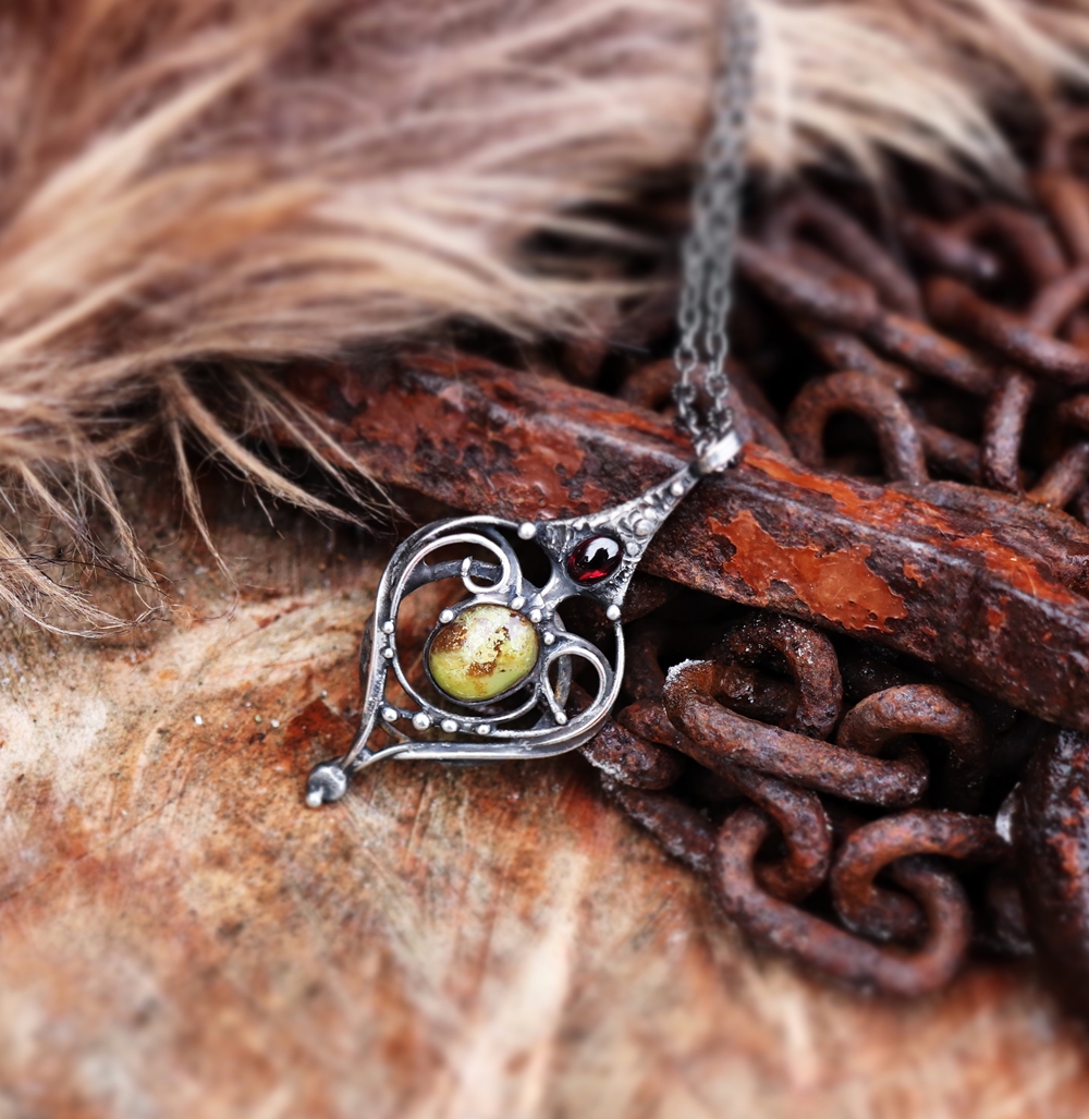 Náhrdelník - Elyrion