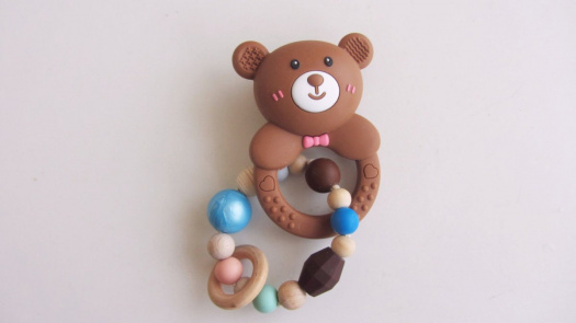 Kousátko s chrastítkem - Medvídek