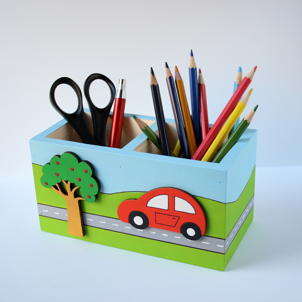 Dvojitý tužkovník se silnicí