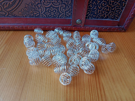 Kovové klícky na korálky DOPRODEJ !!! (100ks/29Kč)