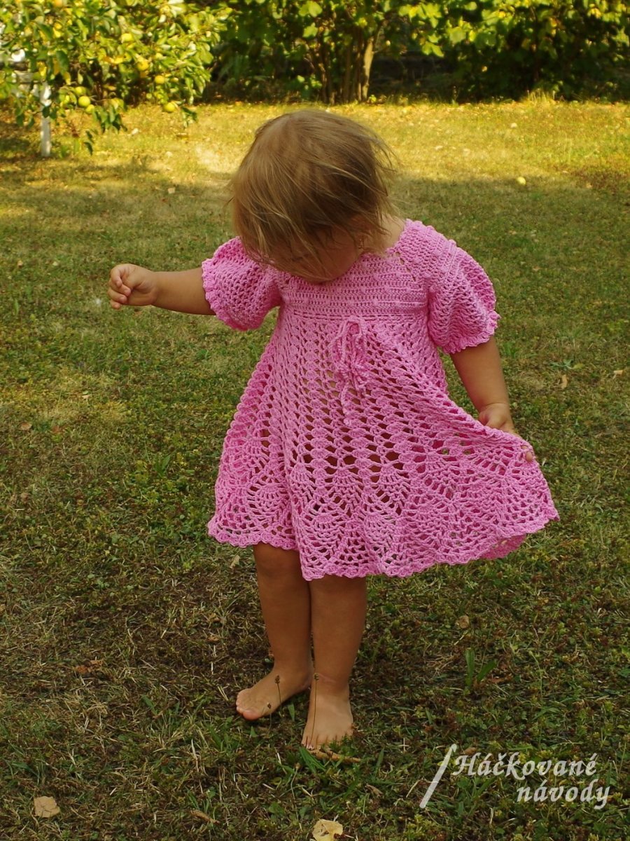 Háčkované šatičky pro princezny - návod