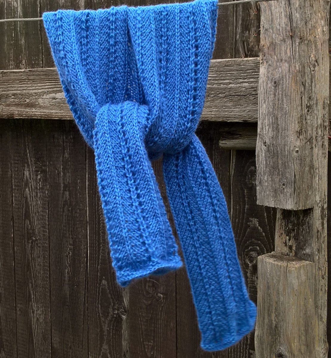 Modrá mohérová šála