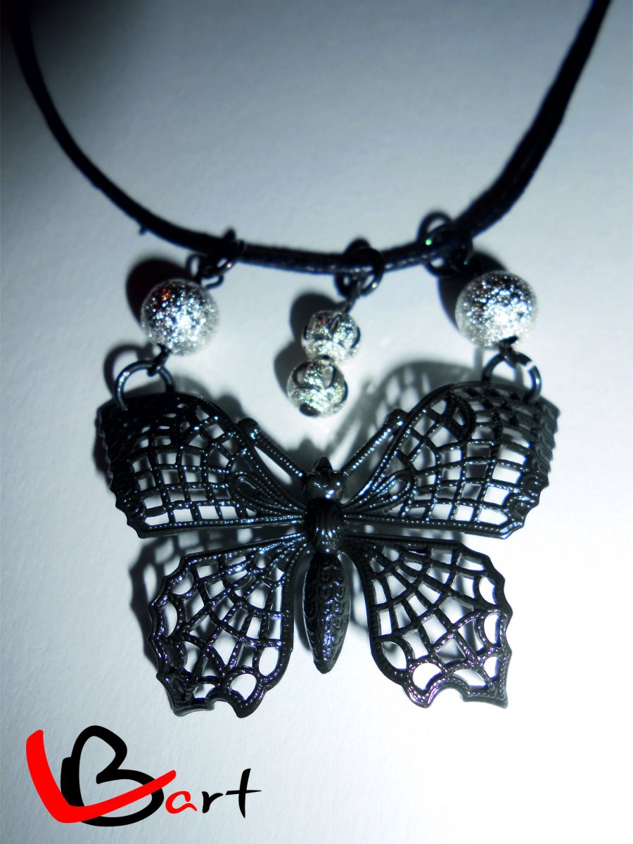 Náhrdelník - Černý motýl NHO5