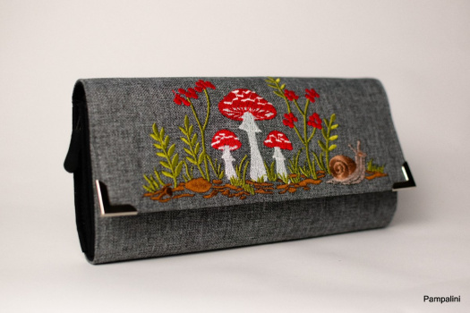 Vyšívaná peněženka - Houbičky na šedé