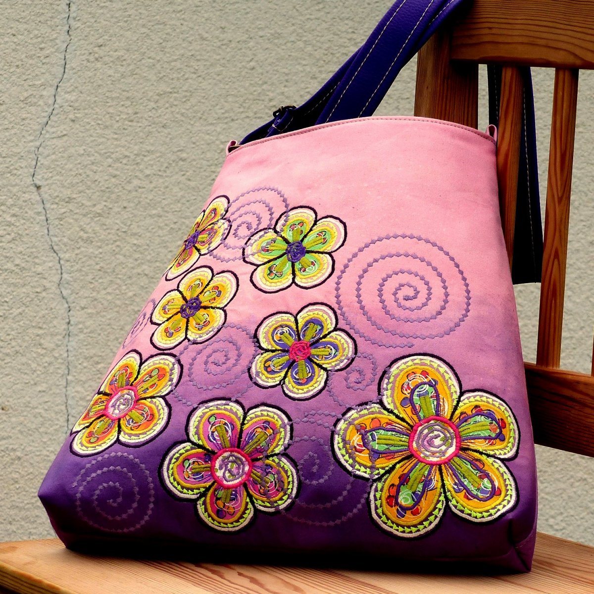 Kontrasty - Starorůžová