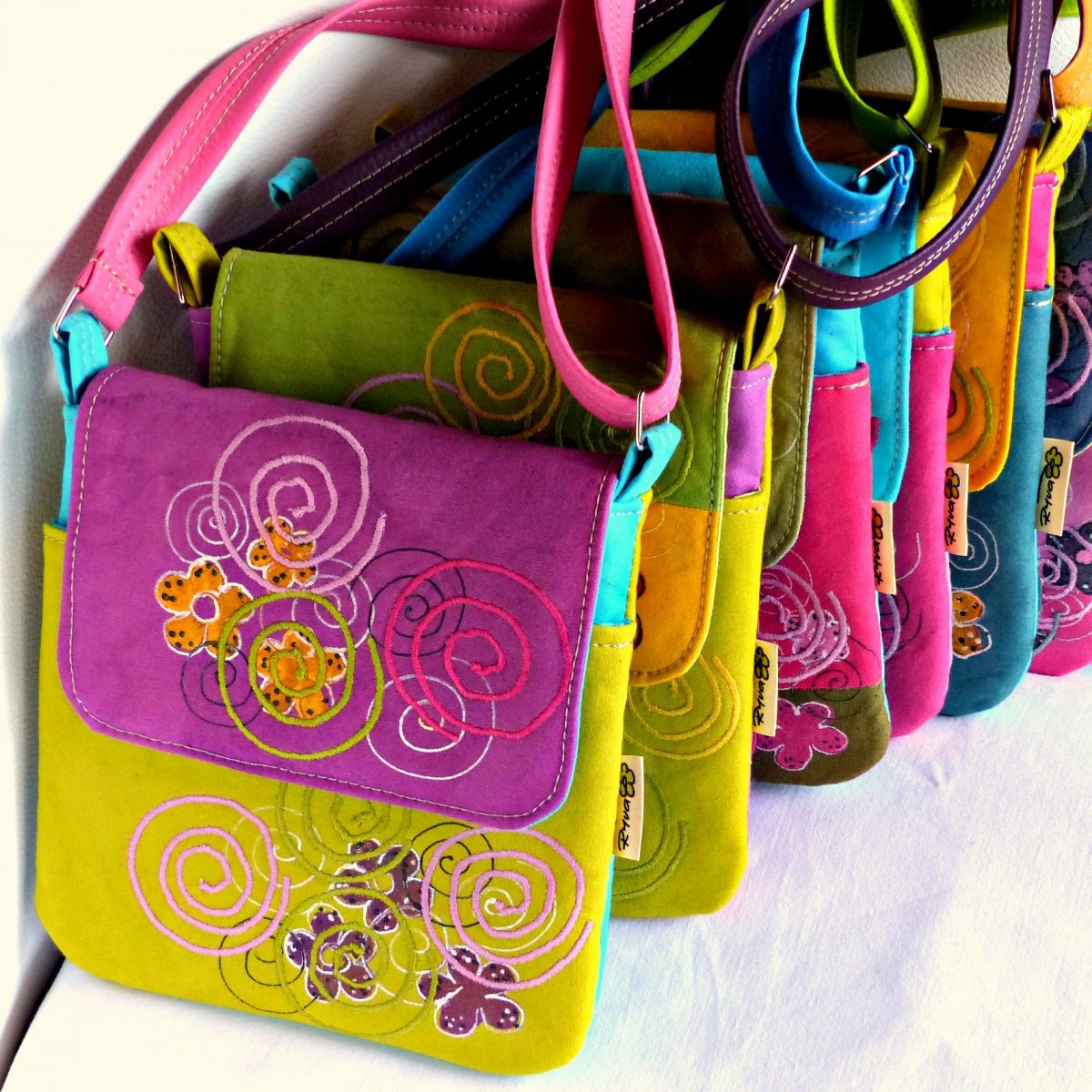 Kabelka Klára - Fialová, zelená, tyrkys