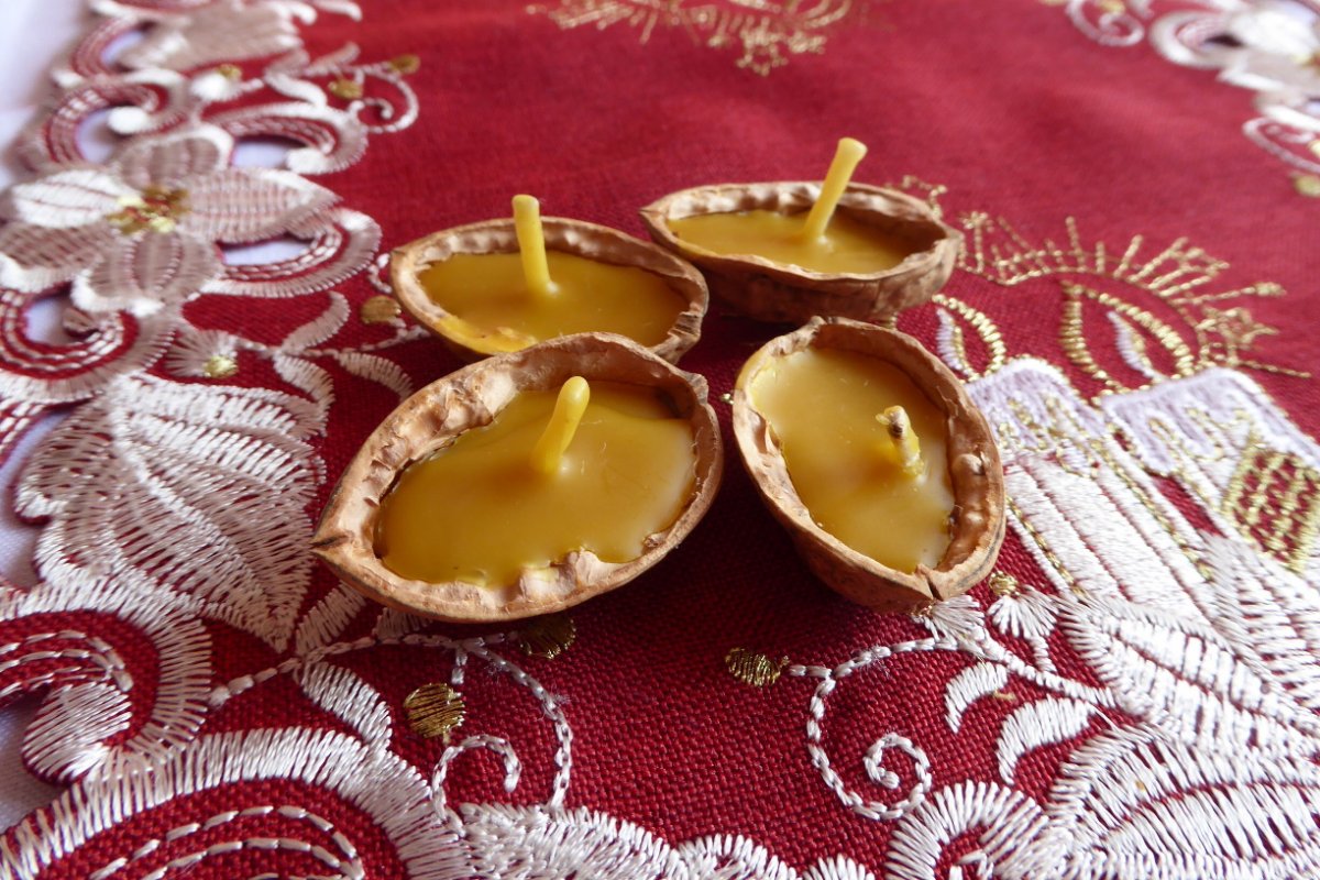 Lodičky - 100% včelí vosk