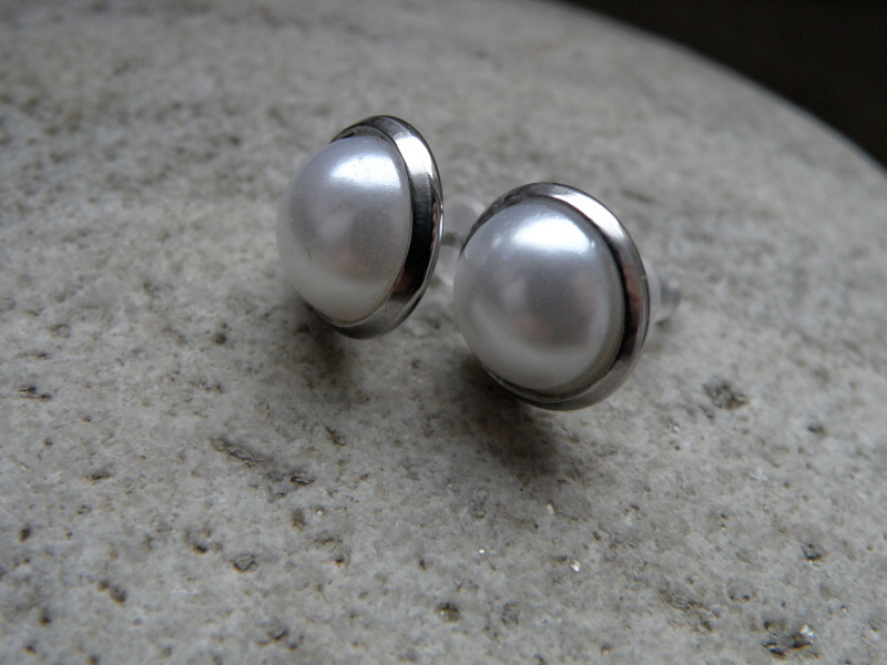 Naušnice - NEREZ, napichovátka, bílé perly