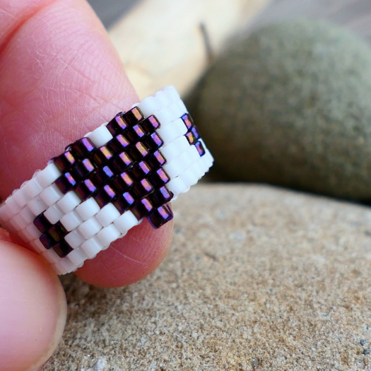 Mayu - prsten z korálků