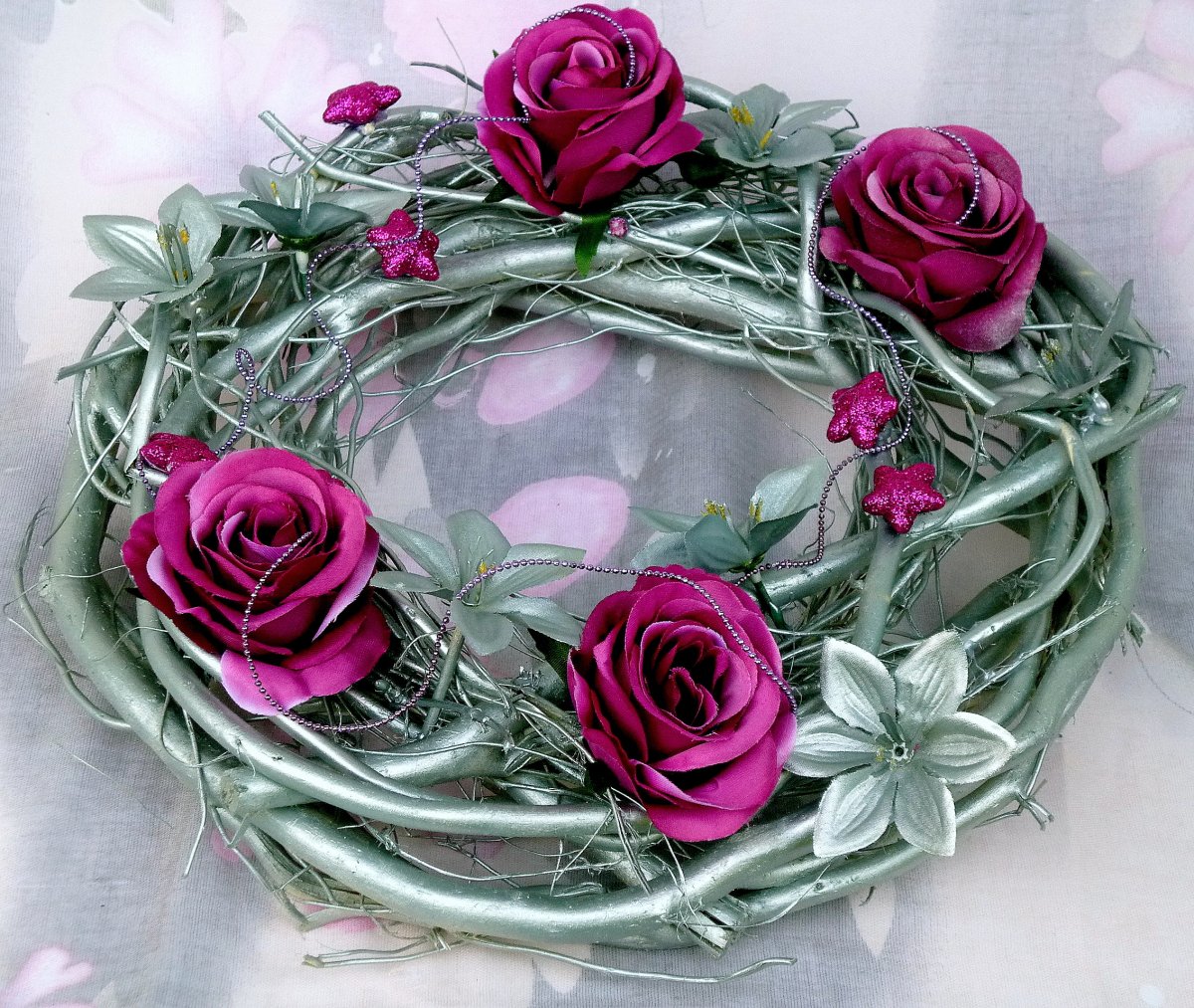 Zkamenělý věnec na dveře