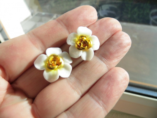 náušnice - květy z akrylu
