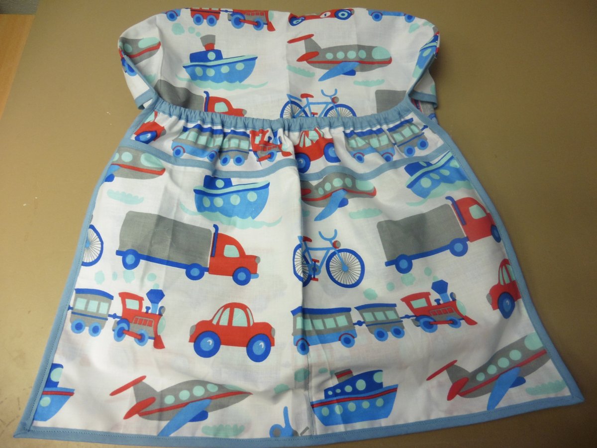 dětský kapsář do školky na ramínku 