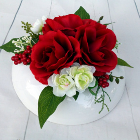 Rudé růže v bonbónku_dekorace na stůl