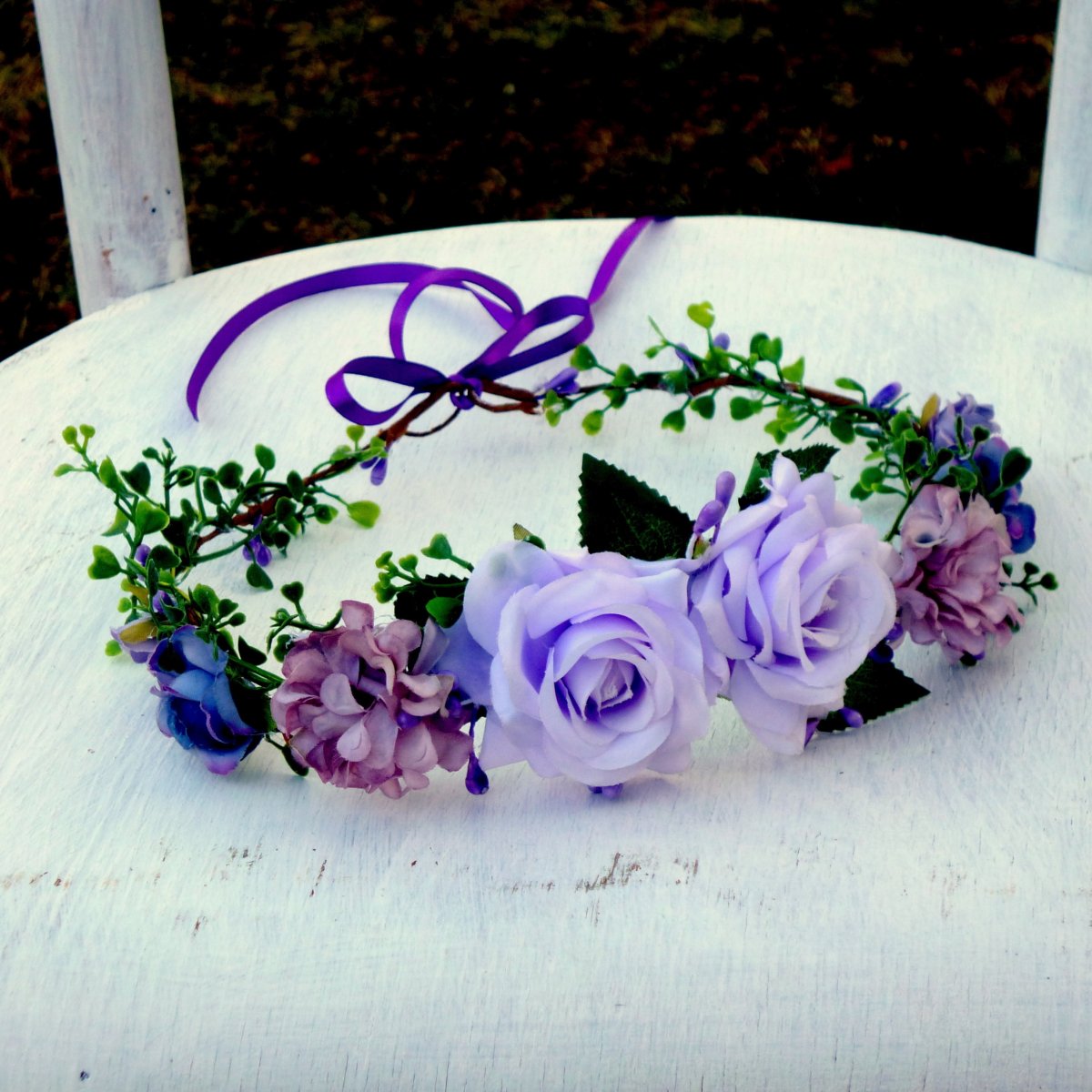 Květinový věneček do vlasů v lila odstínech