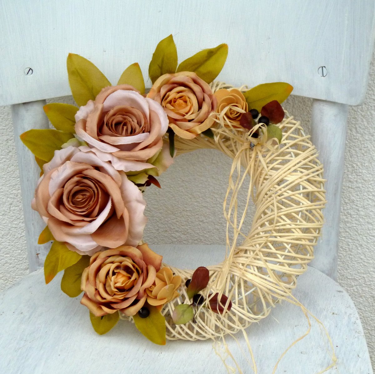 Věnec na dveře_Cappuccino Roses