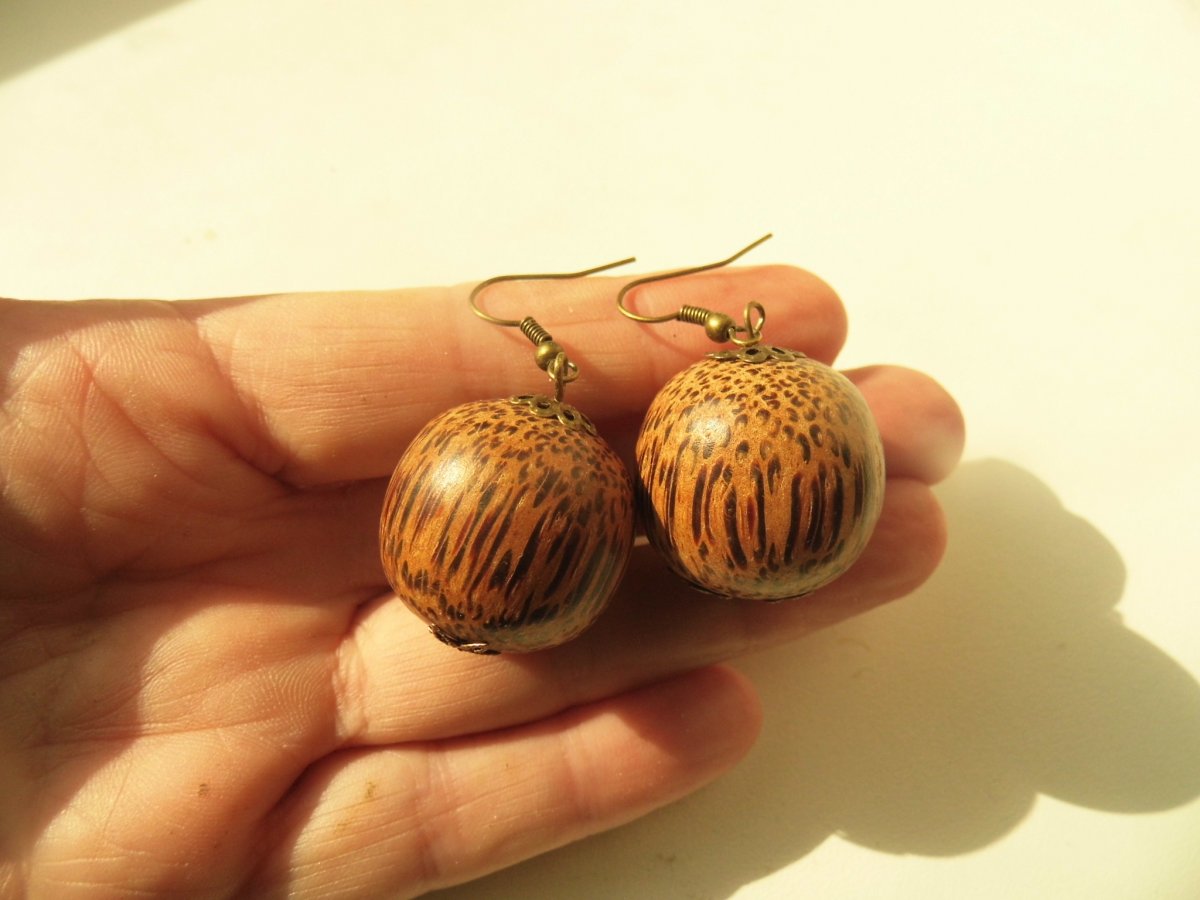 náušnice dřevěné