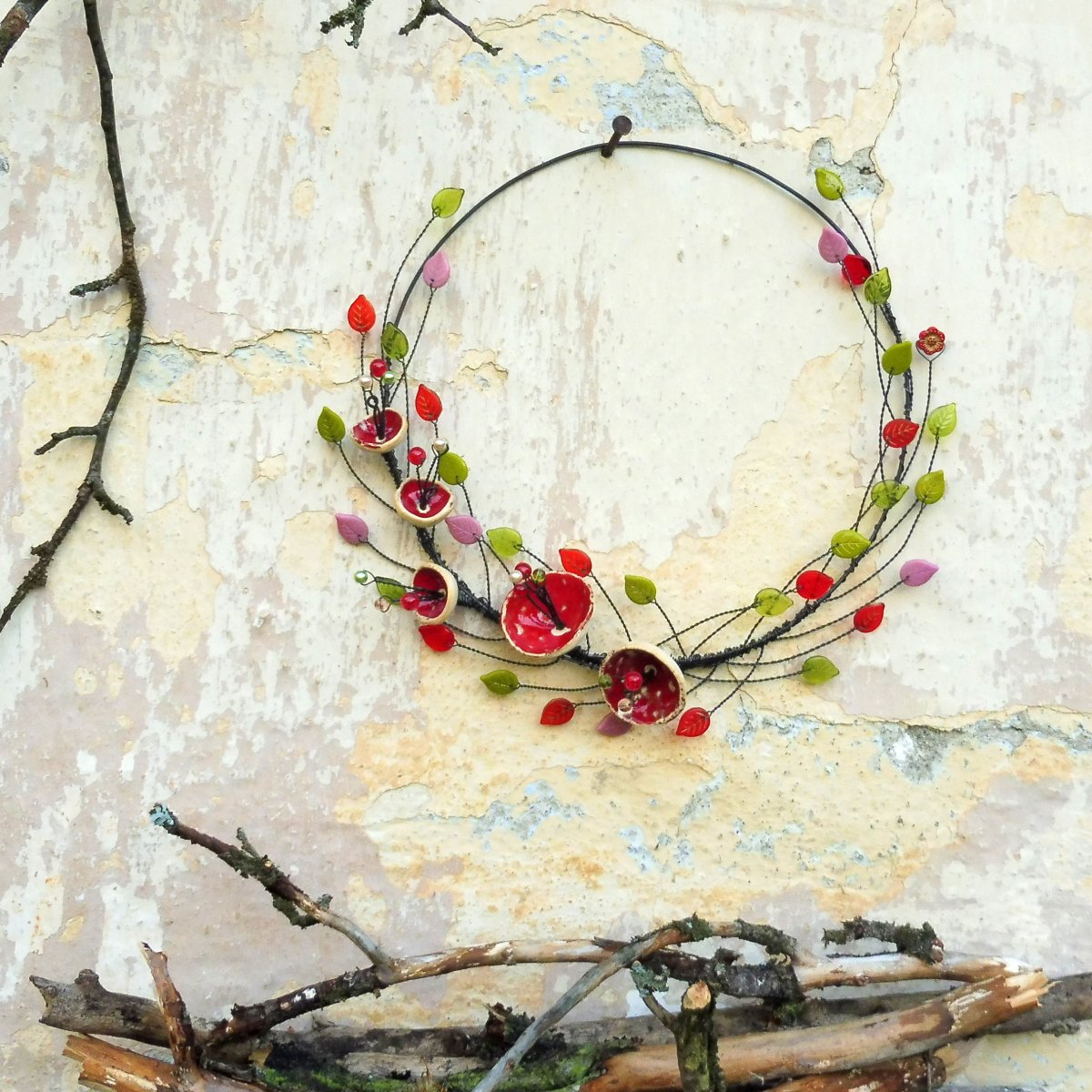 Věneček s keramickými kvítky