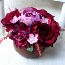 Kytice pivoněk a růží v čokoládové keramické kouli