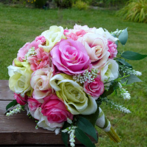 Svatební kytice zeleno růžová_SKLADEM