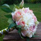 Svatební kytice růžovobílá _SKLADEM