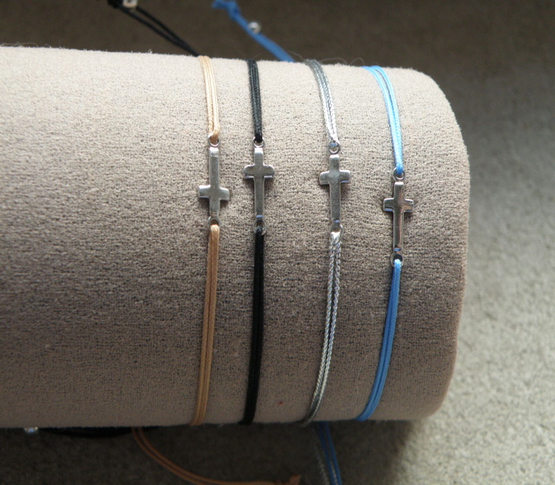 Náramek - nerezový křížeki - mini