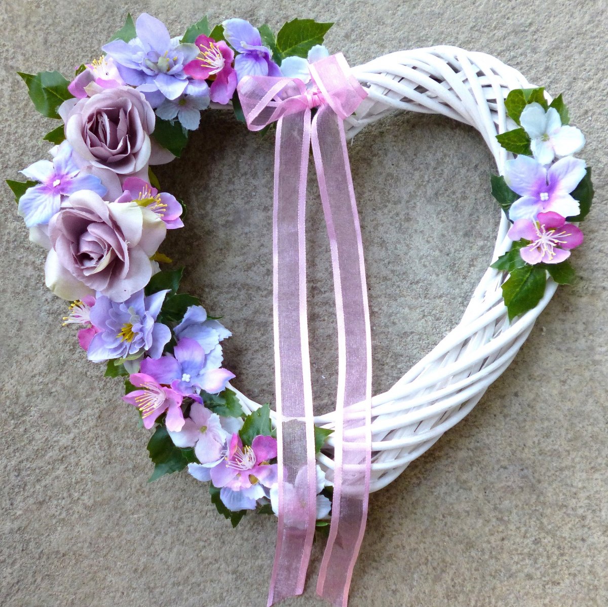 Něžné srdce v šeříkových odstínech 30 cm