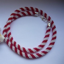 Červeno-bílá spirálka - náhrdelník