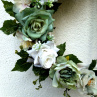 Green Romance_ věnec s květy v zelených odstínech 30 cm