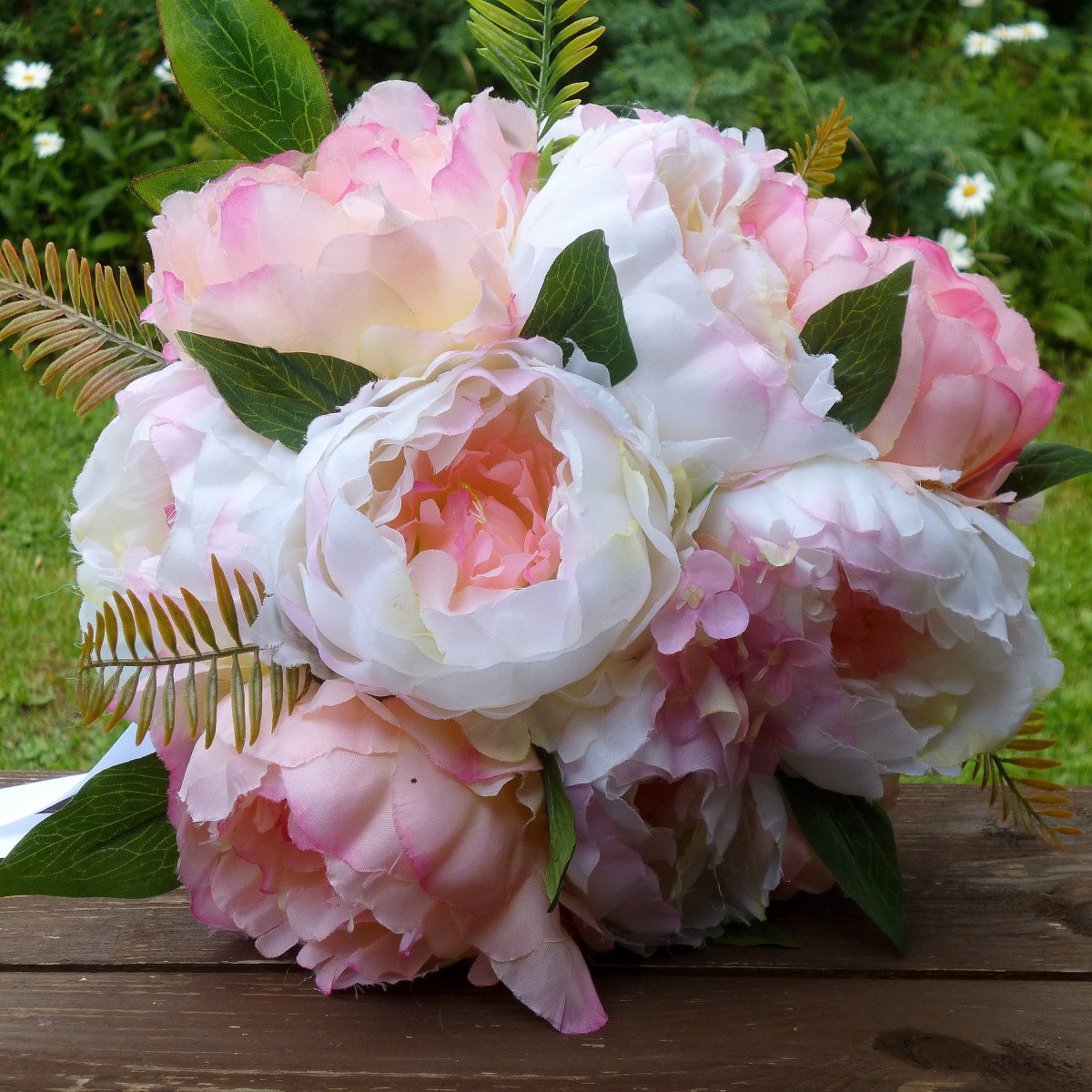 Velká svatební kytice z pivoněk a hortenzie_ SKLADEM