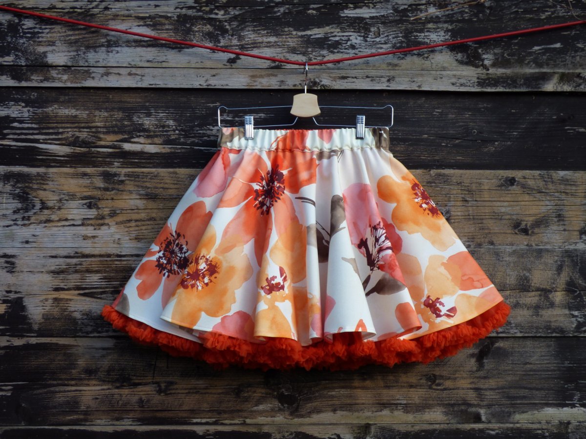 FuFu sukně květovaná2 s oranžovou spodničkou