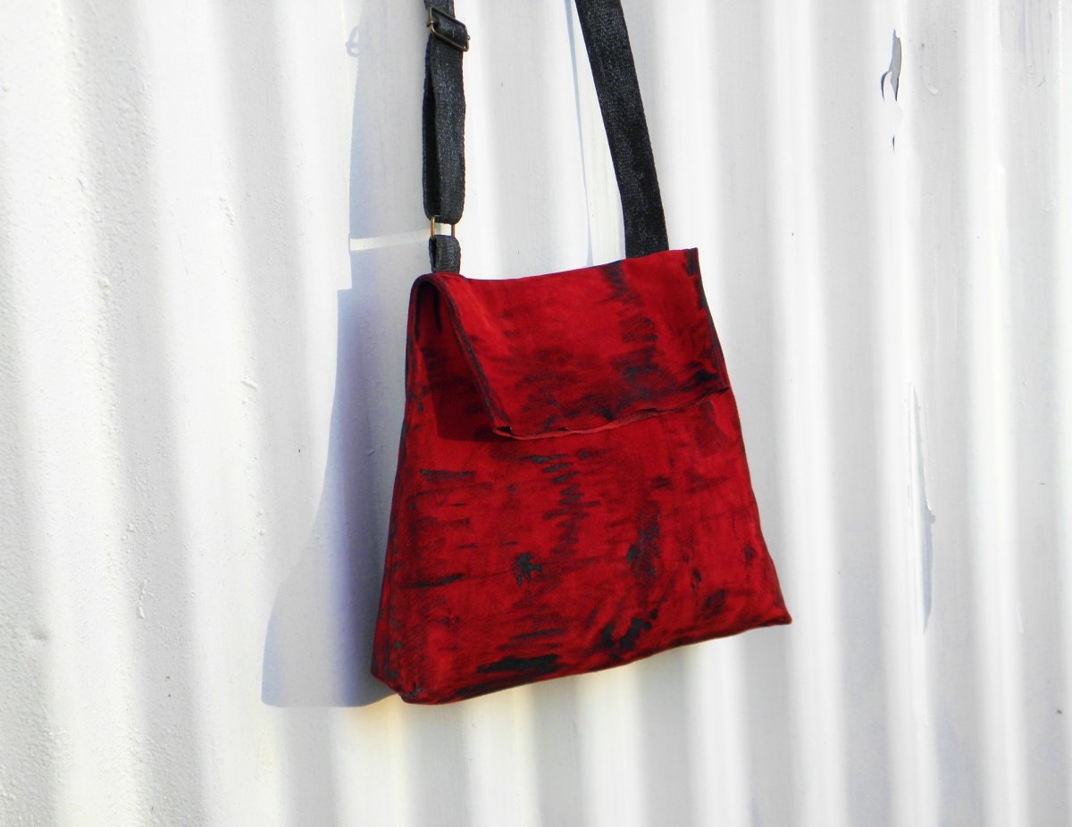 Červená kožená kabelka crossbody " Used Look"