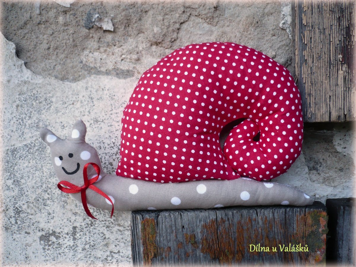 Vezu, vezu domeček...červený šneček