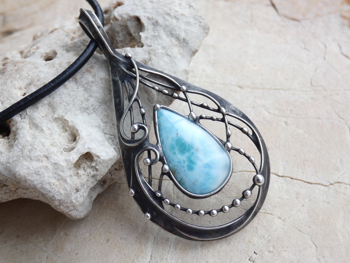 Arctic winter - cín.náhrdelník s larimarem