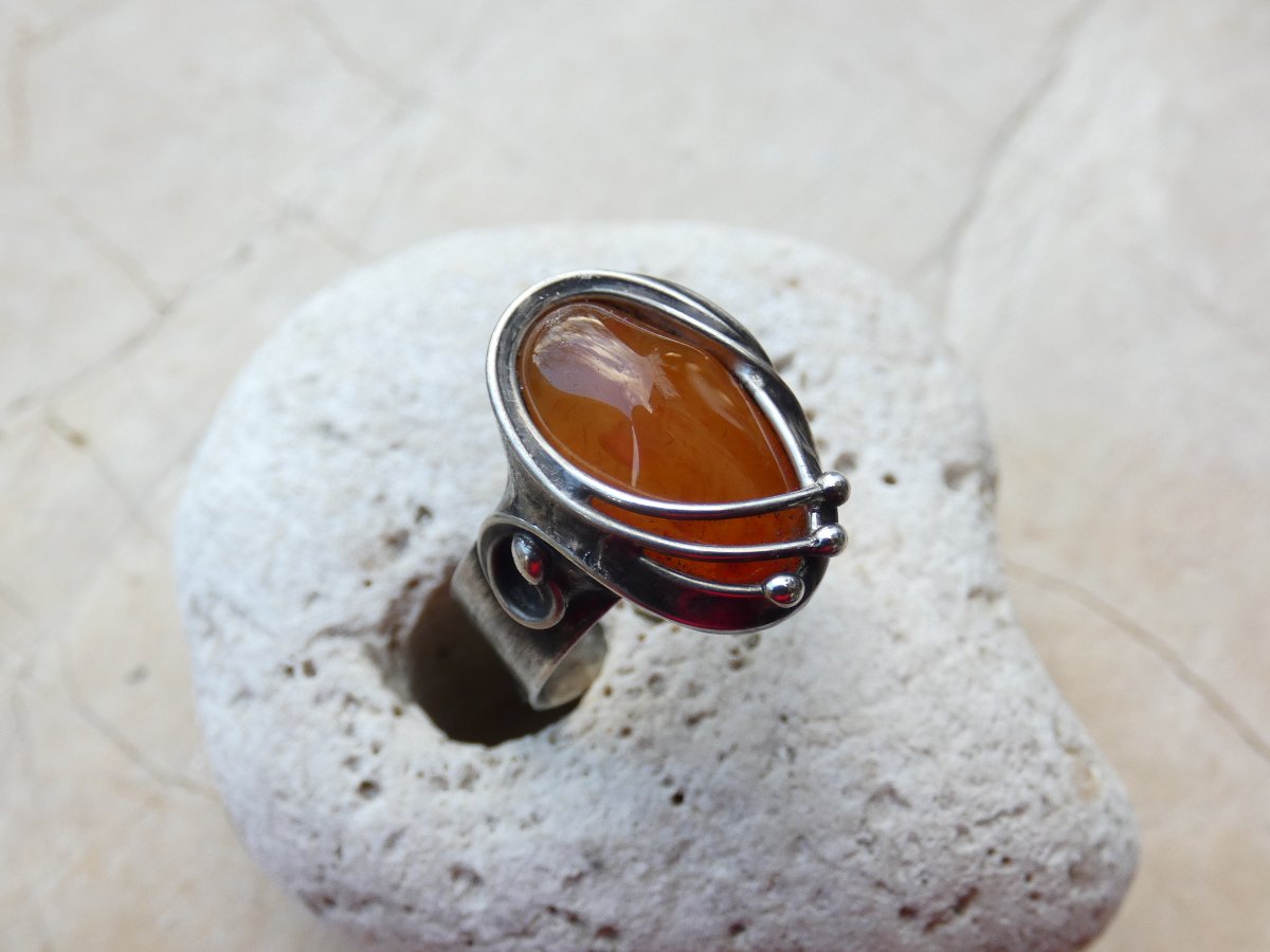 Cínovaný prsten s karneolem