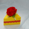 Skládací krabička zákusek s růží