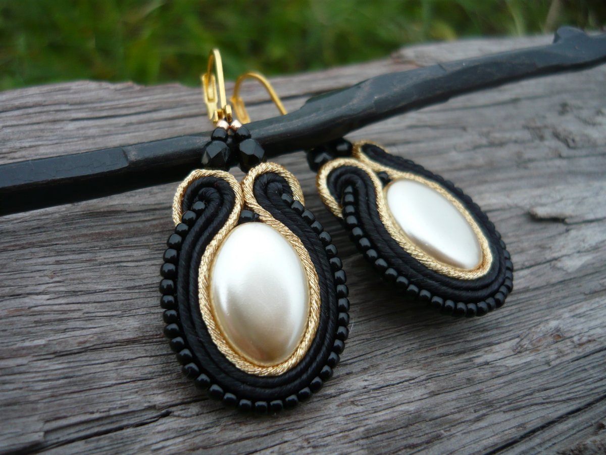 Soutache náušnice Pearl Golden Night