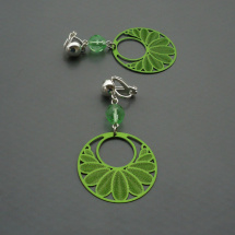 Zelené koužky s ornamenty - lehoučké klipsy