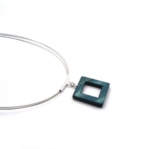 Perleťový náhrdelník - indigo čtverec