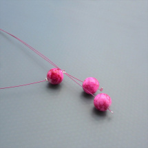 Jednoduchý růžový mourovaný náhrdelník