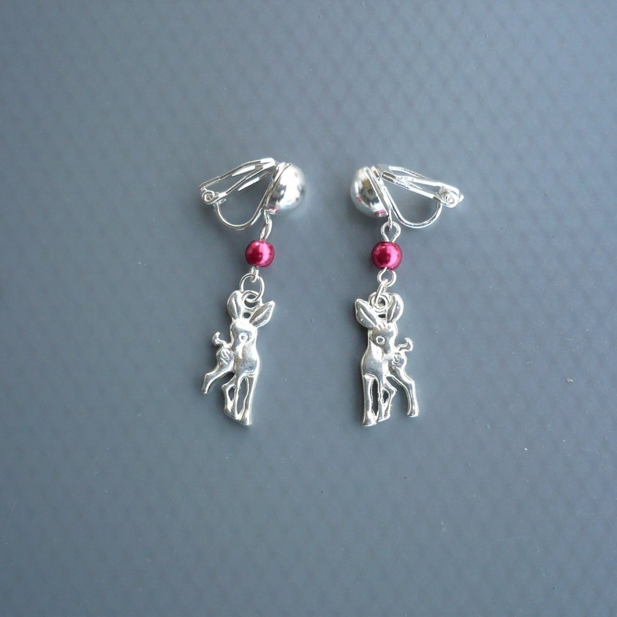 Koloušek & fuchsia perlička - klipsové náušničky