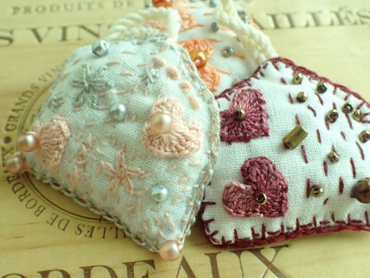 Nejen valentýnská závěsná dekorace