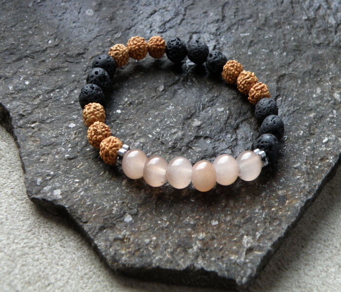 Náramek -Černá láva+ rudraksha+ jadei