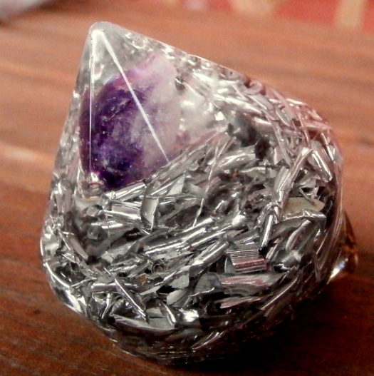 Diamant s Ametystem pro vnitřní sílu,D8