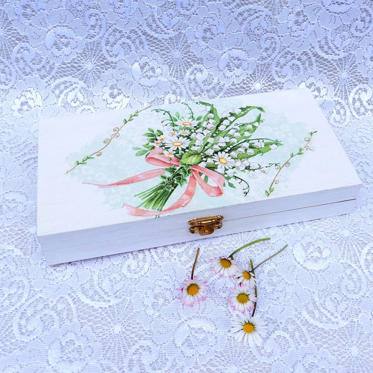 Dřevěná krabička - konvalinky